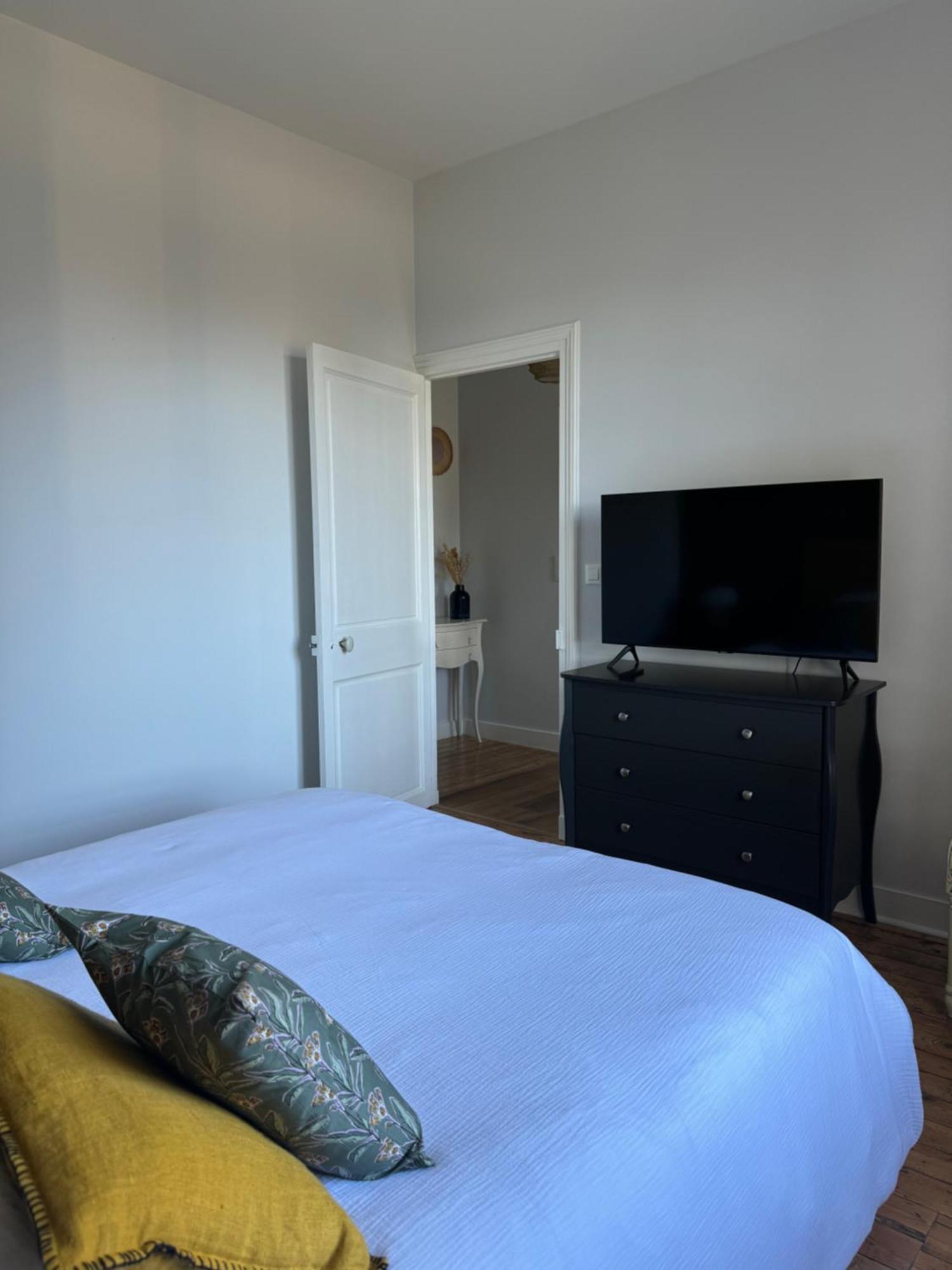 Ferienwohnung Le Hetre Pourpre Bayeux Exterior foto